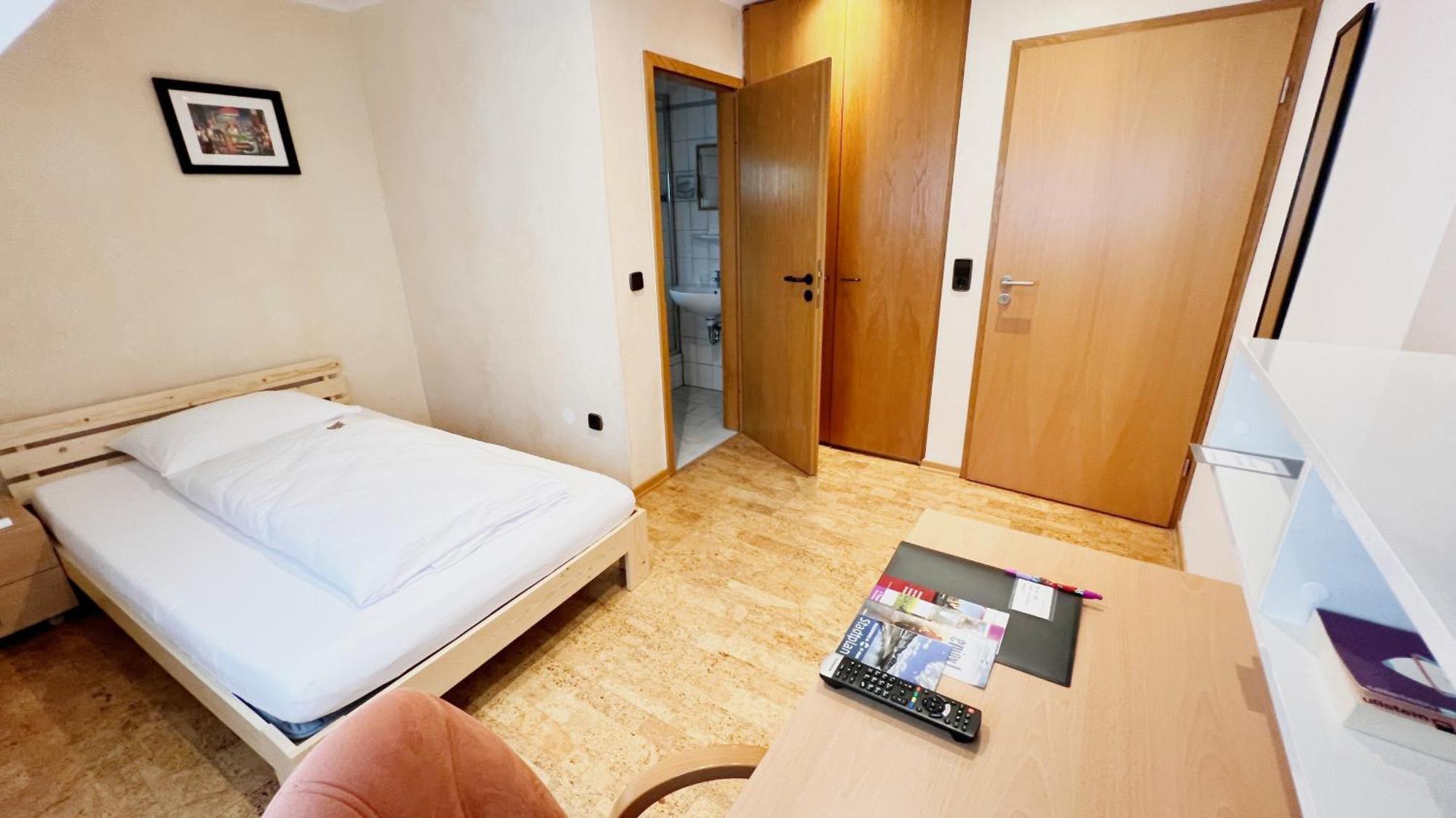 Hotel Zur Loreley - Garni Санкт-Гоар Экстерьер фото