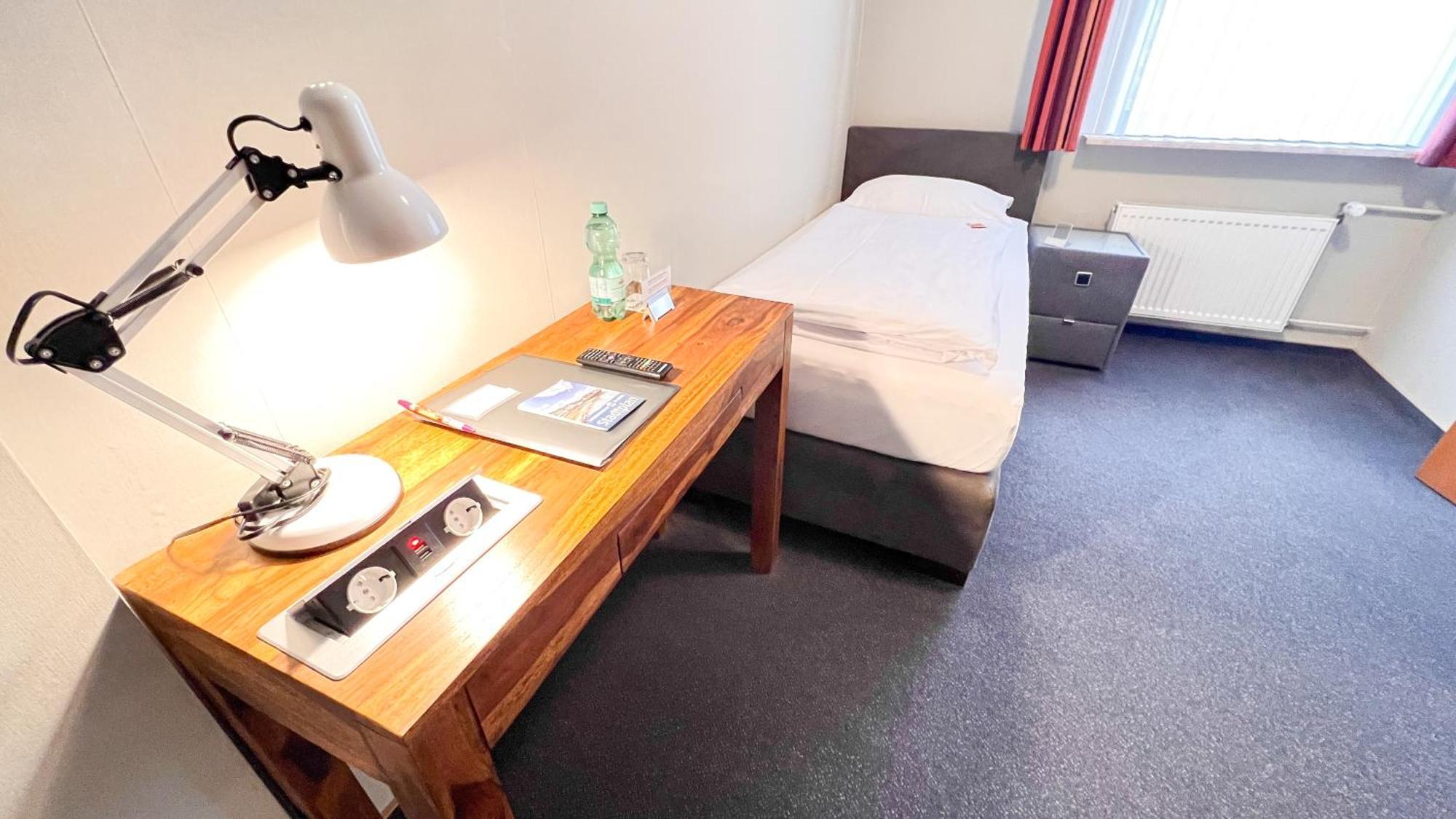 Hotel Zur Loreley - Garni Санкт-Гоар Экстерьер фото